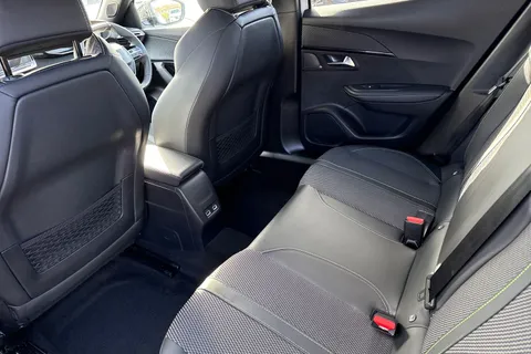 KW25YOG PEUGEOT 2008 1.2 HYBRID GT e-DSC6 Euro 6 (s/s) 5dr Thumbnail #30