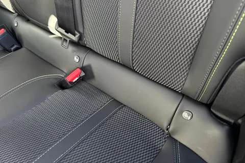 KW25YOG PEUGEOT 2008 1.2 HYBRID GT e-DSC6 Euro 6 (s/s) 5dr Thumbnail #31