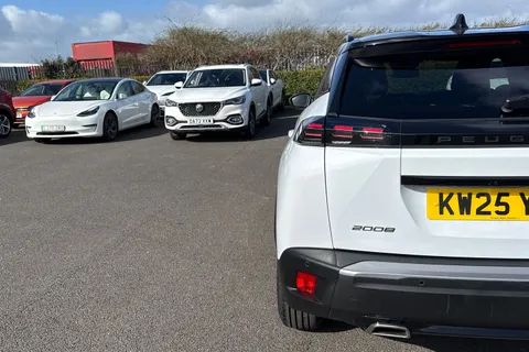 KW25YOG PEUGEOT 2008 1.2 HYBRID GT e-DSC6 Euro 6 (s/s) 5dr Thumbnail #34
