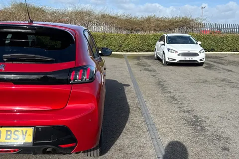 CY23BSV PEUGEOT 208 1.2 PureTech Allure Premium + EAT Euro 6 (s/s) 5dr Thumbnail #36