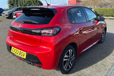 CY23BSV PEUGEOT 208 1.2 PureTech Allure Premium + EAT Euro 6 (s/s) 5dr Thumbnail #37