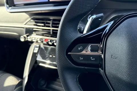 KW25YOG PEUGEOT 2008 1.2 HYBRID GT e-DSC6 Euro 6 (s/s) 5dr Thumbnail #38