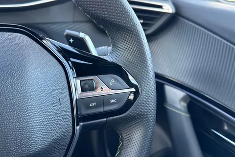 KW25YOG PEUGEOT 2008 1.2 HYBRID GT e-DSC6 Euro 6 (s/s) 5dr Thumbnail #39