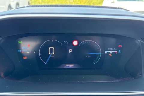 KW25YOG PEUGEOT 2008 1.2 HYBRID GT e-DSC6 Euro 6 (s/s) 5dr Thumbnail #42