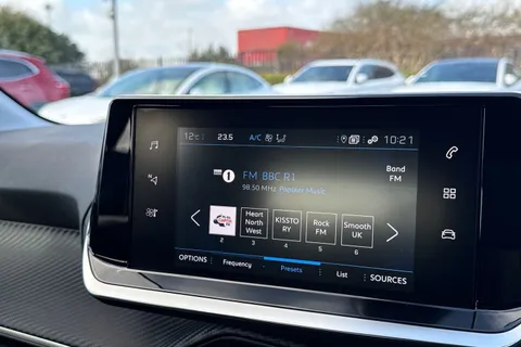 CY23BSV PEUGEOT 208 1.2 PureTech Allure Premium + EAT Euro 6 (s/s) 5dr Thumbnail #47