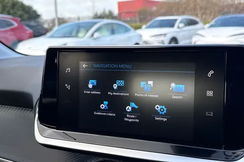 CY23BSV PEUGEOT 208 1.2 PureTech Allure Premium + EAT Euro 6 (s/s) 5dr Thumbnail #52