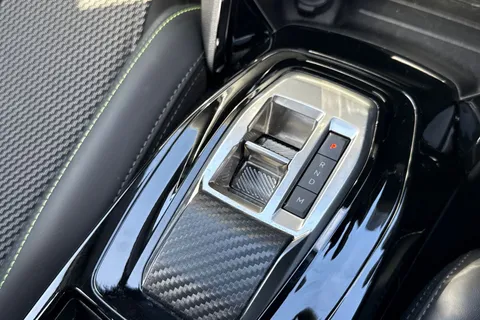 KW25YOG PEUGEOT 2008 1.2 HYBRID GT e-DSC6 Euro 6 (s/s) 5dr Thumbnail #54