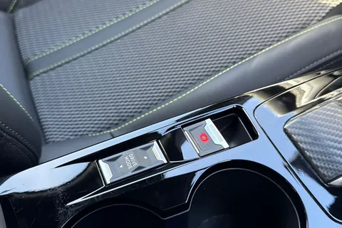 KW25YOG PEUGEOT 2008 1.2 HYBRID GT e-DSC6 Euro 6 (s/s) 5dr Thumbnail #55