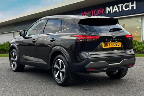DN73OSU Nissan Qashqai 1.3 DIG-T MHEV N-Connecta XTRON Euro 6 (s/s) 5dr Thumbnail #3