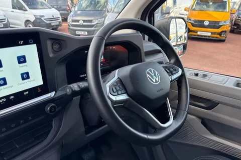 KY25PJO Volkswagen E-Transporter 100kW 65kWh Commerce Plus Van Auto Thumbnail #36