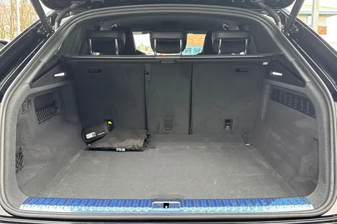  Audi RS Q8 4.0 TFSI V8 Performance Carbon Black Tiptronic quattro Euro 6 (s/s) 5dr Thumbnail #7