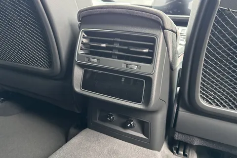  Audi RS Q8 4.0 TFSI V8 Performance Carbon Black Tiptronic quattro Euro 6 (s/s) 5dr Thumbnail #36