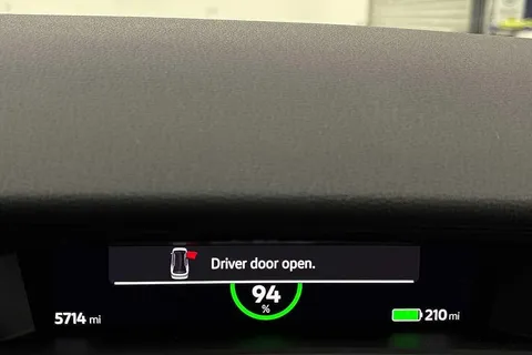 KY25VTW Volkswagen Id.7 210kW Match Pro S Plus 86kWh 5dr Auto Thumbnail #12