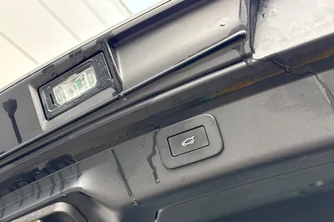 KP23VSL Jaguar I-Pace 400 90kWh HSE Black SUV 5dr Electric Auto 4WD (400 ps) Thumbnail #33