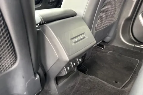 KP23VSL Jaguar I-Pace 400 90kWh HSE Black SUV 5dr Electric Auto 4WD (400 ps) Thumbnail #39