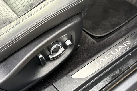 KP23VSL Jaguar I-Pace 400 90kWh HSE Black SUV 5dr Electric Auto 4WD (400 ps) Thumbnail #58