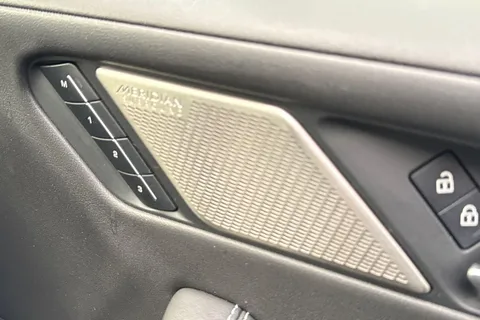 KP23VSL Jaguar I-Pace 400 90kWh HSE Black SUV 5dr Electric Auto 4WD (400 ps) Thumbnail #60