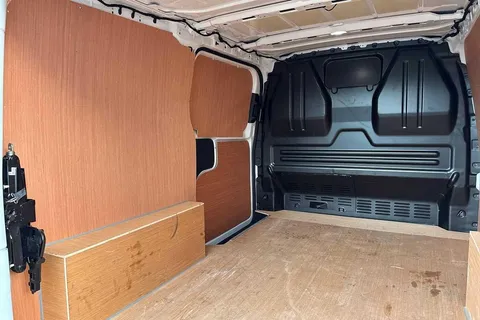 BG25EFD Volkswagen Transporter Commerce Plus 2.0 TDI 110 PS 6sp Manual Thumbnail #39