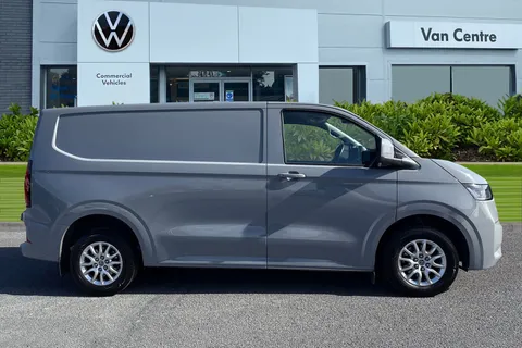 DG75BXU Volkswagen Transporter 2.0 TDI 110 Commerce Pro Van Thumbnail #4