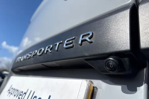 DG75BXU Volkswagen Transporter 2.0 TDI 110 Commerce Pro Van Thumbnail #32