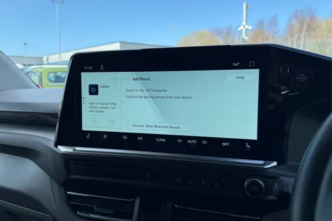 DG75BXU Volkswagen Transporter 2.0 TDI 110 Commerce Pro Van Thumbnail #53