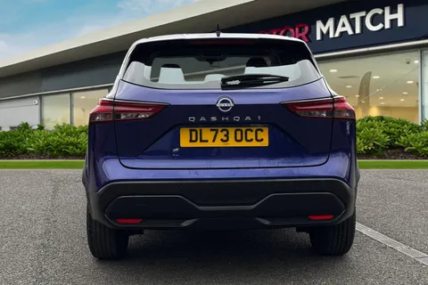DL73OCC Nissan Qashqai 1.3 DIG-T MHEV Acenta Premium XTRON Euro 6 (s/s) 5dr Thumbnail #5