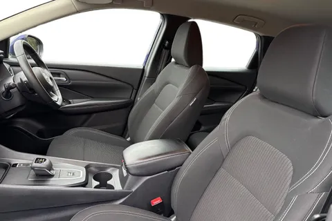 DL73OCC Nissan Qashqai 1.3 DIG-T MHEV Acenta Premium XTRON Euro 6 (s/s) 5dr Thumbnail #17