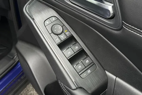 DL73OCC Nissan Qashqai 1.3 DIG-T MHEV Acenta Premium XTRON Euro 6 (s/s) 5dr Thumbnail #22