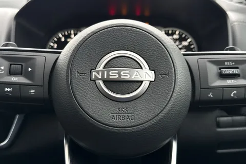 DL73OCC Nissan Qashqai 1.3 DIG-T MHEV Acenta Premium XTRON Euro 6 (s/s) 5dr Thumbnail #37