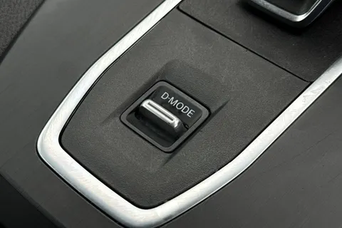 DL73OCC Nissan Qashqai 1.3 DIG-T MHEV Acenta Premium XTRON Euro 6 (s/s) 5dr Thumbnail #42