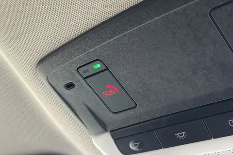 DL73OCC Nissan Qashqai 1.3 DIG-T MHEV Acenta Premium XTRON Euro 6 (s/s) 5dr Thumbnail #45