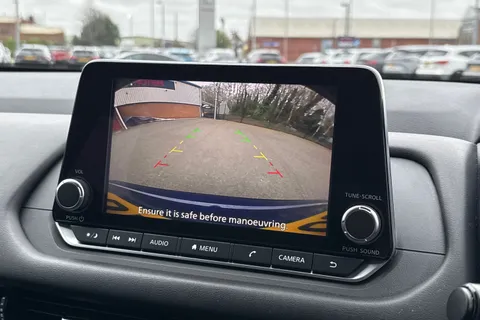 DL73OCC Nissan Qashqai 1.3 DIG-T MHEV Acenta Premium XTRON Euro 6 (s/s) 5dr Thumbnail #50