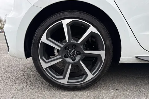 PK75NTD Audi A1 Black Edition 30 TFSI  116 PS S tronic Thumbnail #11