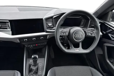 PK75NTD Audi A1 Black Edition 30 TFSI  116 PS S tronic Thumbnail #18