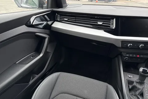 PK75NTD Audi A1 Black Edition 30 TFSI  116 PS S tronic Thumbnail #20