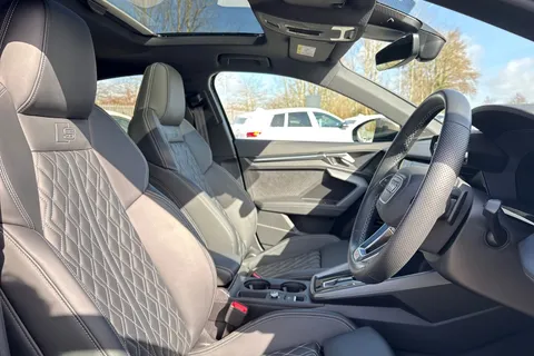 PF24WNG Audi S3 Vorsprung TFSI  333 PS S tronic Thumbnail #25