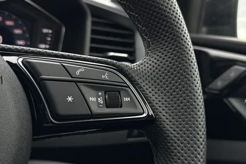 PK75NTD Audi A1 Black Edition 30 TFSI  116 PS S tronic Thumbnail #38