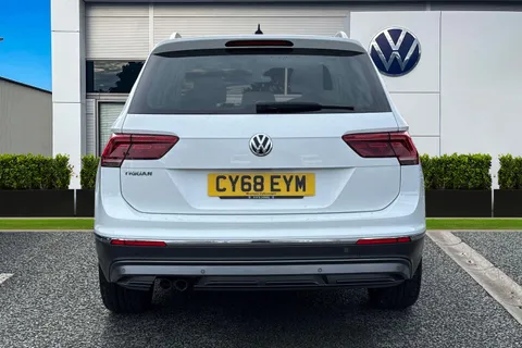 CY68EYM Volkswagen Tiguan 2.0 TDi 150 SEL 5dr ⭐Keyless entry, 1 Year VW Warranty⭐ Thumbnail #5