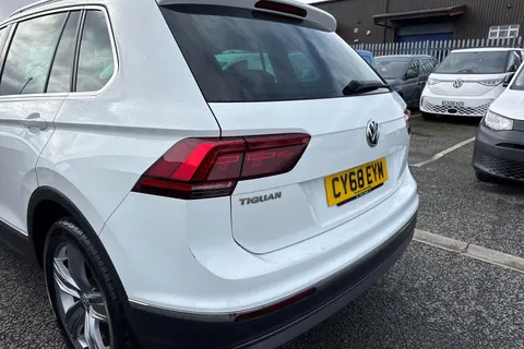 CY68EYM Volkswagen Tiguan 2.0 TDi 150 SEL 5dr ⭐Keyless entry, 1 Year VW Warranty⭐ Thumbnail #9