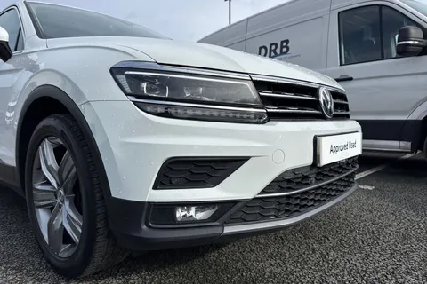 CY68EYM Volkswagen Tiguan 2.0 TDi 150 SEL 5dr ⭐Keyless entry, 1 Year VW Warranty⭐ Thumbnail #10