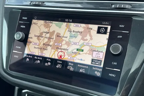 CY68EYM Volkswagen Tiguan 2.0 TDi 150 SEL 5dr ⭐Keyless entry, 1 Year VW Warranty⭐ Thumbnail #18