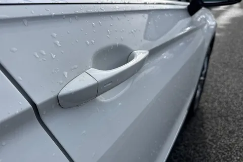 CY68EYM Volkswagen Tiguan 2.0 TDi 150 SEL 5dr ⭐Keyless entry, 1 Year VW Warranty⭐ Thumbnail #29