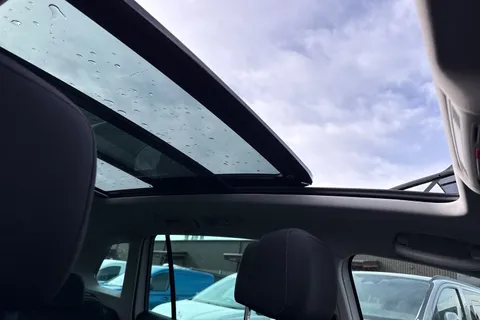 CY68EYM Volkswagen Tiguan 2.0 TDi 150 SEL 5dr ⭐Keyless entry, 1 Year VW Warranty⭐ Thumbnail #47