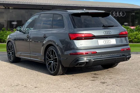 Audi Q7 3.0 TDI V6 Black Edition Tiptronic quattro Euro 6 (s/s) 5dr Thumbnail #3