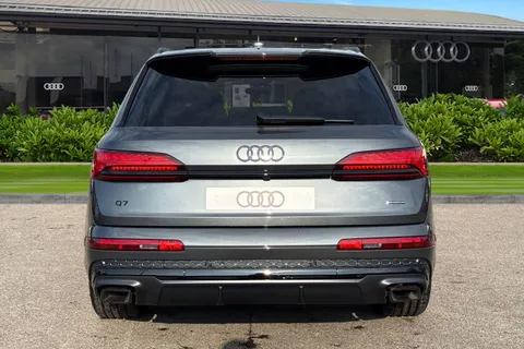 Audi Q7 3.0 TDI V6 Black Edition Tiptronic quattro Euro 6 (s/s) 5dr Thumbnail #5