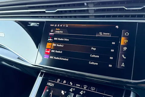 Audi Q7 3.0 TDI V6 Black Edition Tiptronic quattro Euro 6 (s/s) 5dr Thumbnail #38