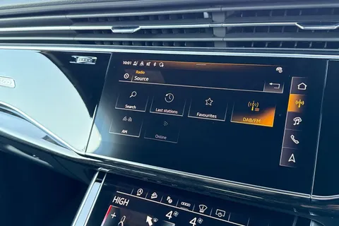 Audi Q7 3.0 TDI V6 Black Edition Tiptronic quattro Euro 6 (s/s) 5dr Thumbnail #39