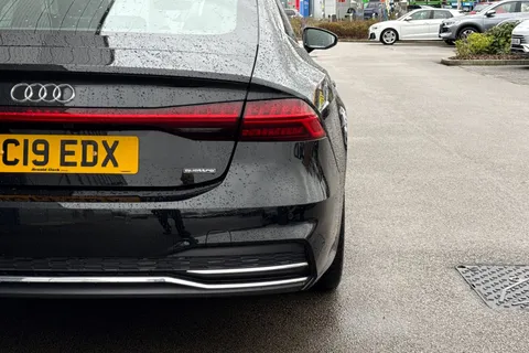 28 of 64 for Audi A7 3.0 TDI V6 45 S line Sportback Tiptronic quattro Euro 6 (s/s) 5dr