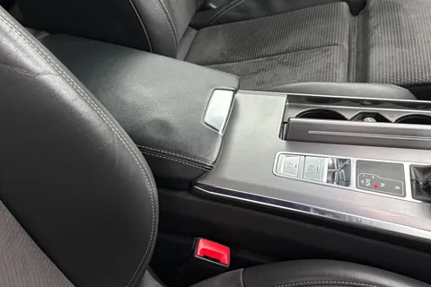 38 of 64 for Audi A7 3.0 TDI V6 45 S line Sportback Tiptronic quattro Euro 6 (s/s) 5dr