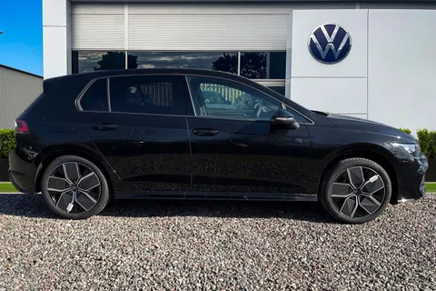 Volkswagen Golf 1.5 TSI Black Edition Euro 6 (s/s) 5dr Thumbnail #3
